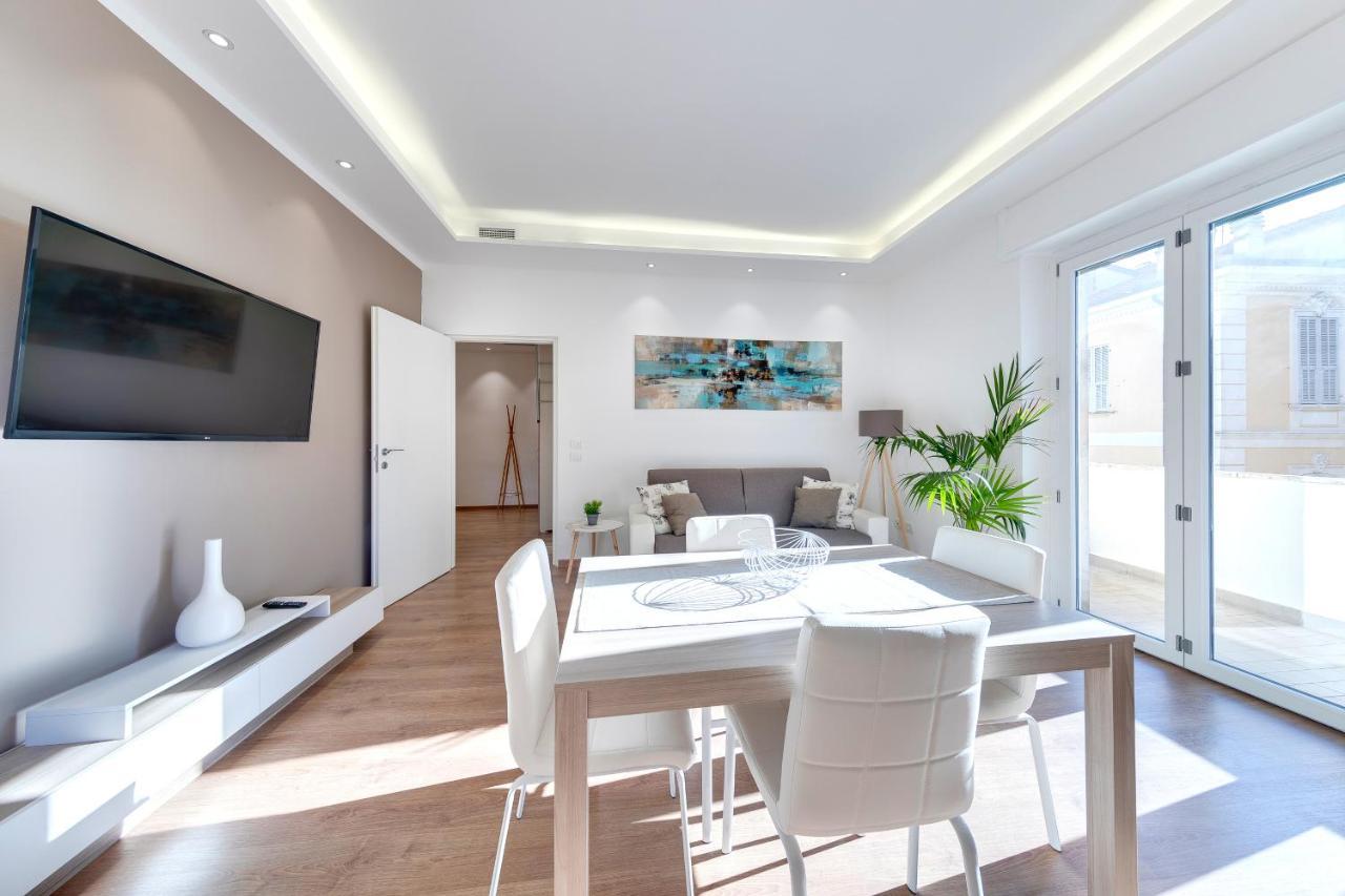 Ariston - Ciclabile Appartamento In Centro Al Mare Con Balcone San Remo Buitenkant foto